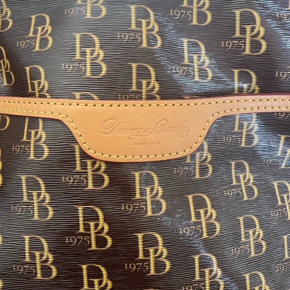 Dooney & Bourke Purse - Picture 4 of 8